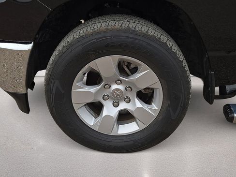 Used 2022 RAM 1500 Big Horn AWD/4WD image 10