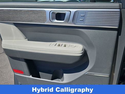Certified 2025 Hyundai Santa Fe Calligraphy AWD/4WD image 28