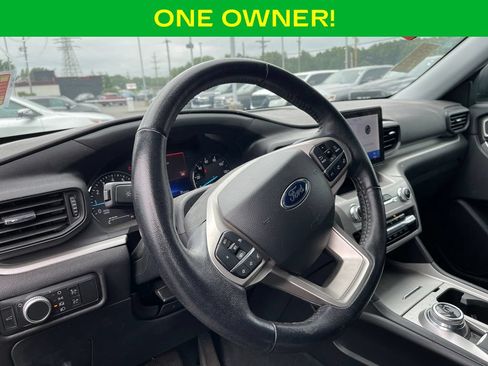 Used 2022 Ford Explorer XLT AWD/4WD image 18