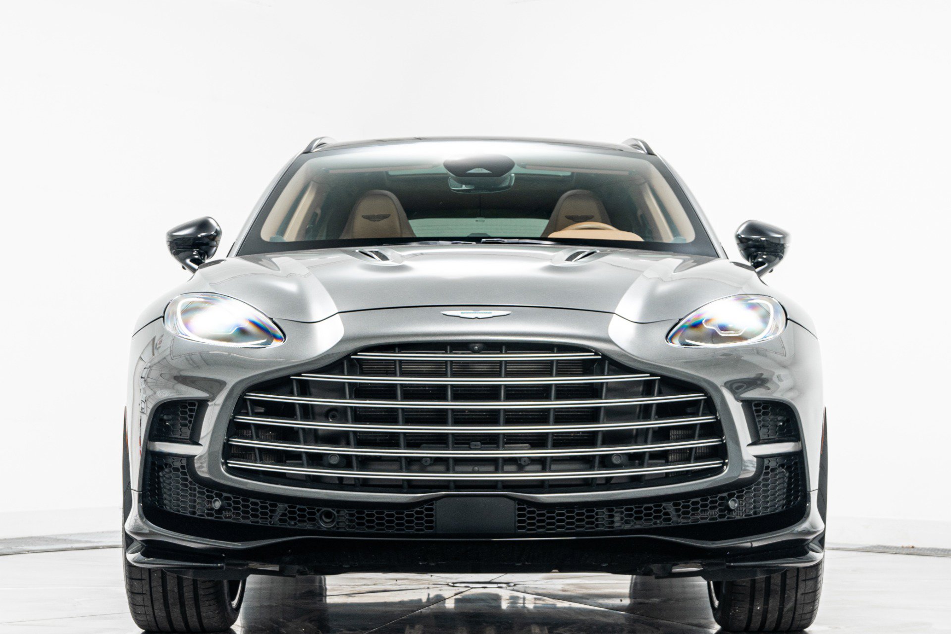 Used 2025 Aston Martin DBX 707 AWD/4WD image 4