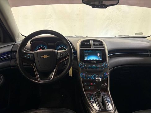 Used 2013 Chevrolet Malibu LTZ FWD image 12