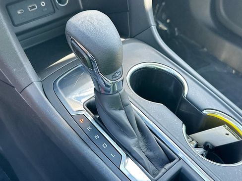 Certified 2024 Chevrolet Equinox LS FWD image 16