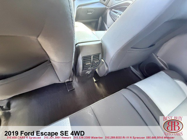 Used 2019 Ford Escape SE AWD/4WD image 14