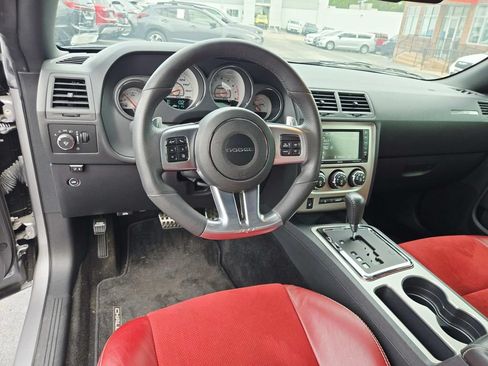 Used 2014 Dodge Challenger SRT8 w/ Harman/Kardon Audio Group RWD image 11