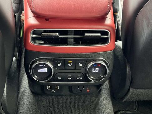 Used 2022 Genesis GV70 3.5T Sport w/ Sport Prestige Package AWD/4WD image 19