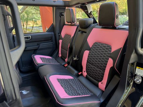 Used 2025 Ford Bronco Outer Banks image 23