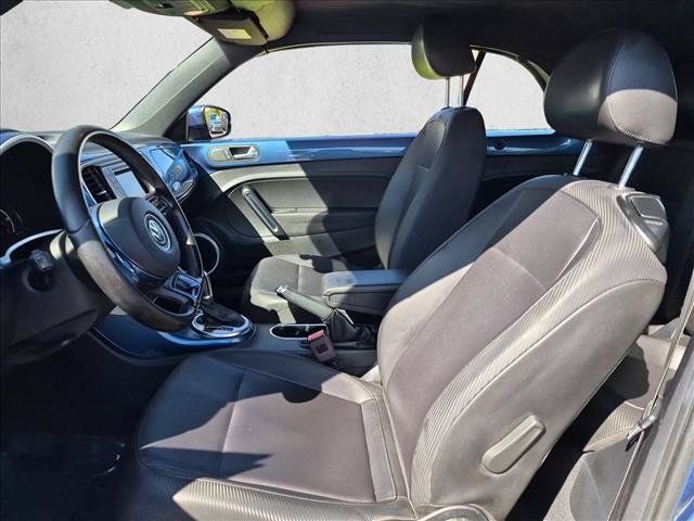 Used 2018 Volkswagen Beetle 2.0T FWD image 17
