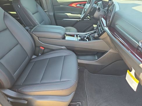 New 2026 Chevrolet Traverse Z71 AWD/4WD image 10