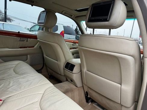 Used 2004 Lexus LS 430 RWD image 15