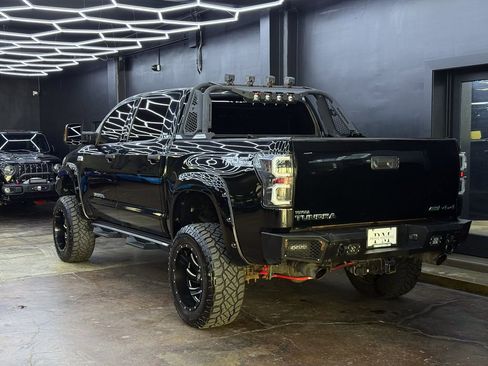 Used 2011 Toyota Tundra 4x4 CrewMax w/ TRD Off-Road Pkg image 7