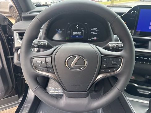 Used 2025 Lexus UX 300h AWD image 16