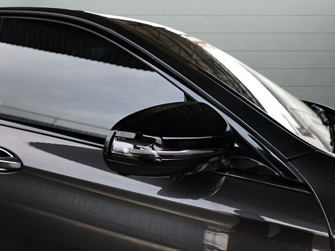 Used 2022 Mercedes-Benz E 350 4MATIC Sedan w/ Driver Assistance Package image 11