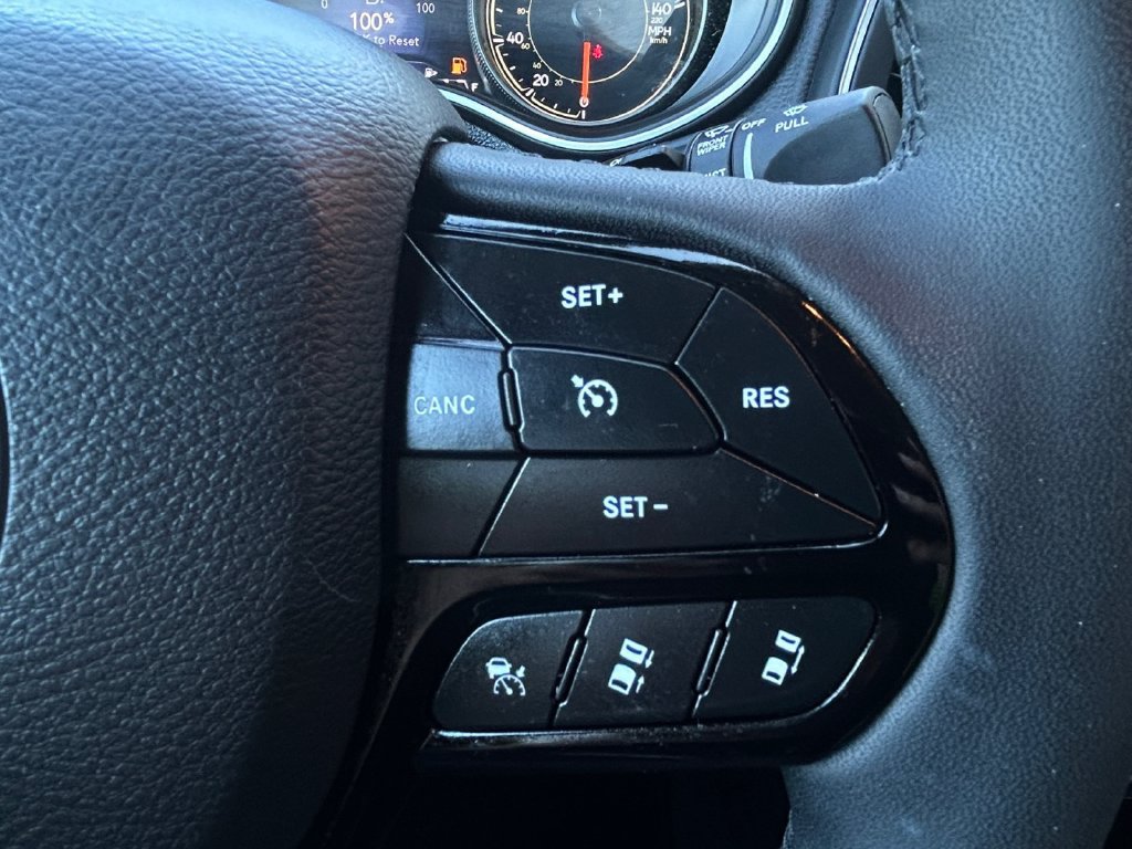 Used 2023 Jeep Cherokee Altitude Lux w/ Lux Elite Package AWD/4WD image 25