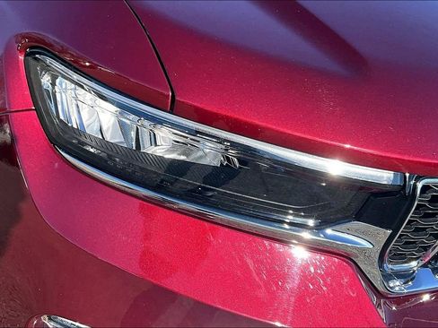 Used 2022 Jeep Grand Cherokee Limited w/ Luxury Tech Group II image 29