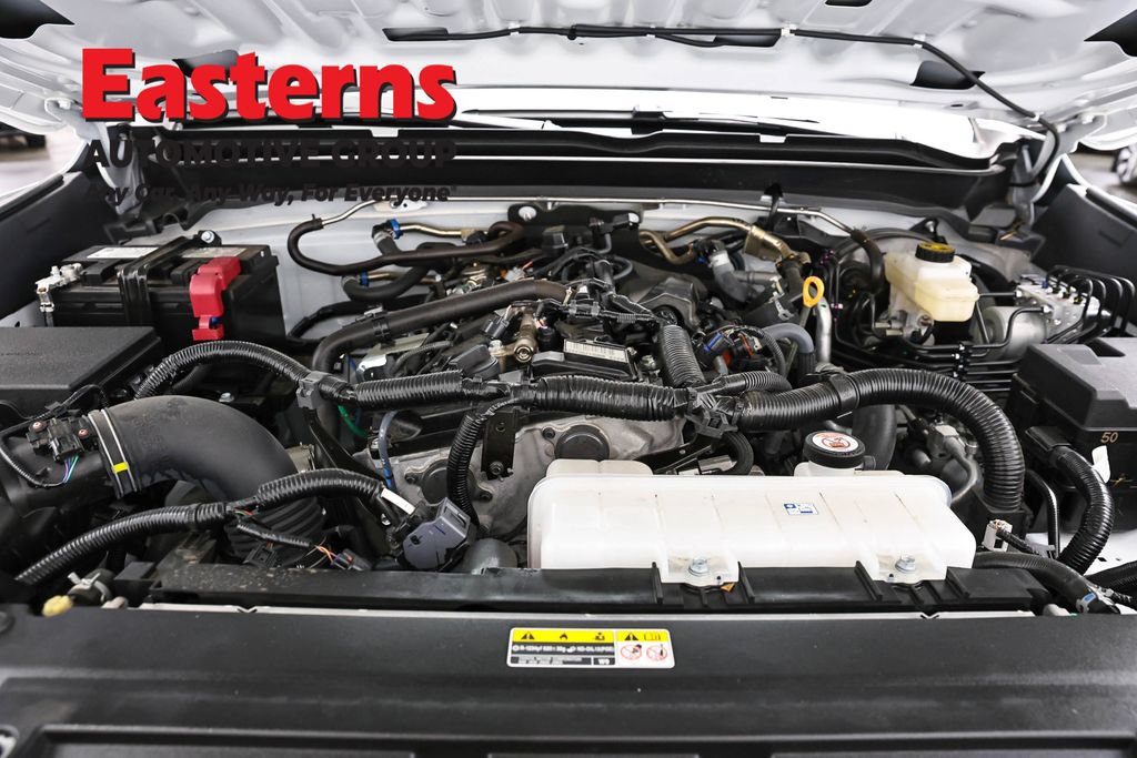 Used 2025 Toyota Tacoma SR RWD image 9