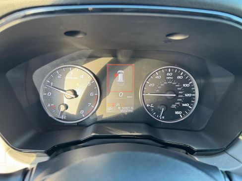 Used 2020 Subaru Outback Premium image 29