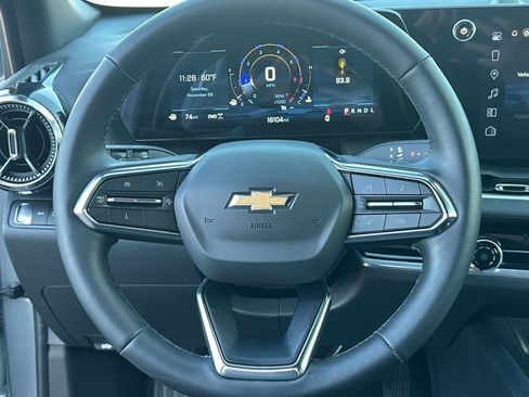 Used 2025 Chevrolet Equinox LT image 27