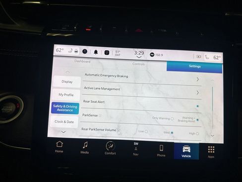 Used 2023 Jeep Grand Cherokee L Limited image 16