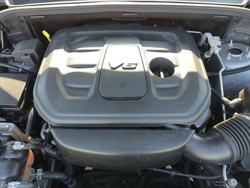 Used 2020 Jeep Grand Cherokee Laredo AWD/4WD image 22