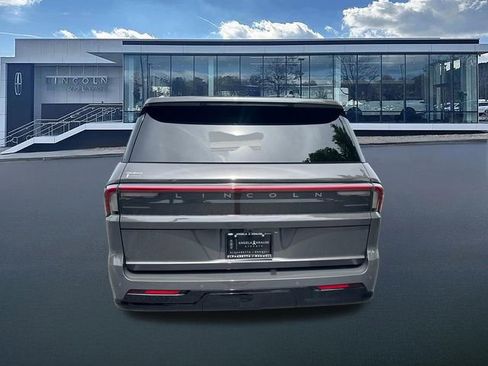 New 2025 Lincoln Navigator L Black Label AWD/4WD image 7