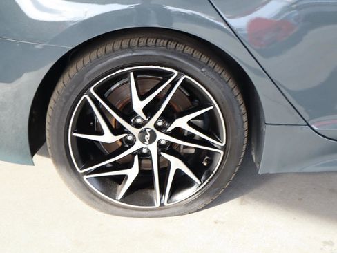 Used 2022 Kia Stinger GT-Line w/ Sun & Sound Package RWD image 5