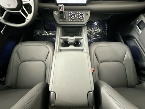 Used 2025 Land Rover Defender 110 S AWD/4WD image 22