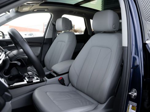 Certified 2022 Audi Q5 2.0T Premium Plus w/ Premium Plus Package image 23