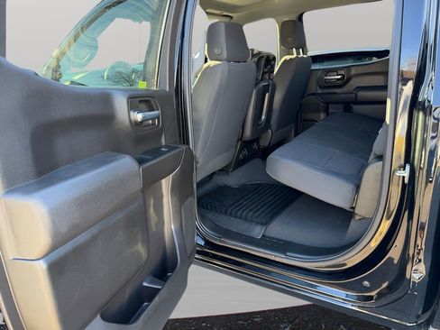 Used 2022 Chevrolet Silverado 1500 Custom Trail Boss image 25