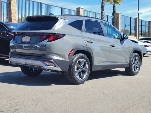 New 2026 Hyundai Tucson SEL image 2
