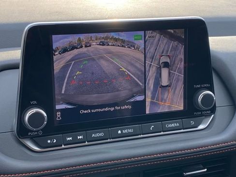 New 2025 Nissan Rogue SV image 3