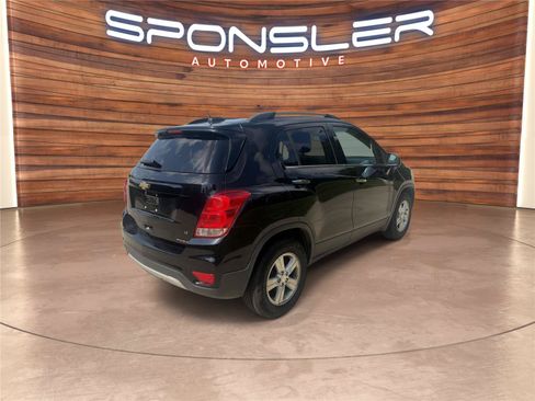 Used 2018 Chevrolet Trax LT w/ LT Convenience Package FWD image 6