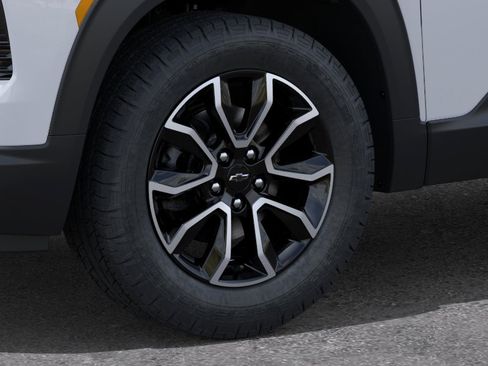 New 2026 Chevrolet TrailBlazer ACTIV w/ Convenience Package FWD image 9