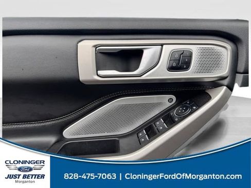 Used 2023 Ford Explorer Limited w/ Limited Technology Package AWD/4WD image 1