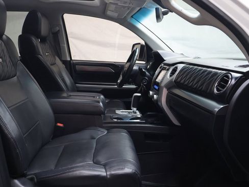 Used 2017 Toyota Tundra Platinum image 10