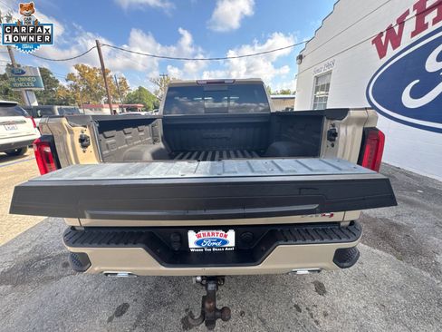 Used 2022 GMC Sierra 1500 AT4 w/ AT4 Preferred Package AWD/4WD image 42