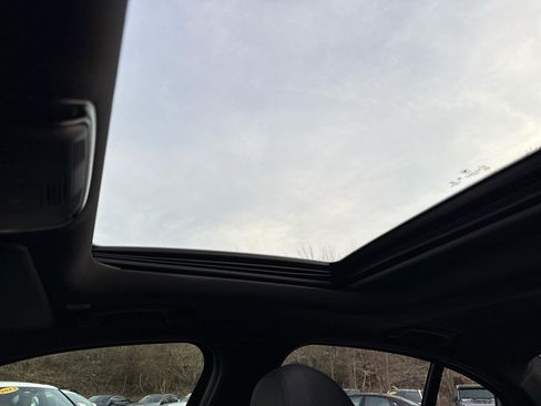 Used 2021 BMW 330i xDrive Sedan w/ Premium Package image 61