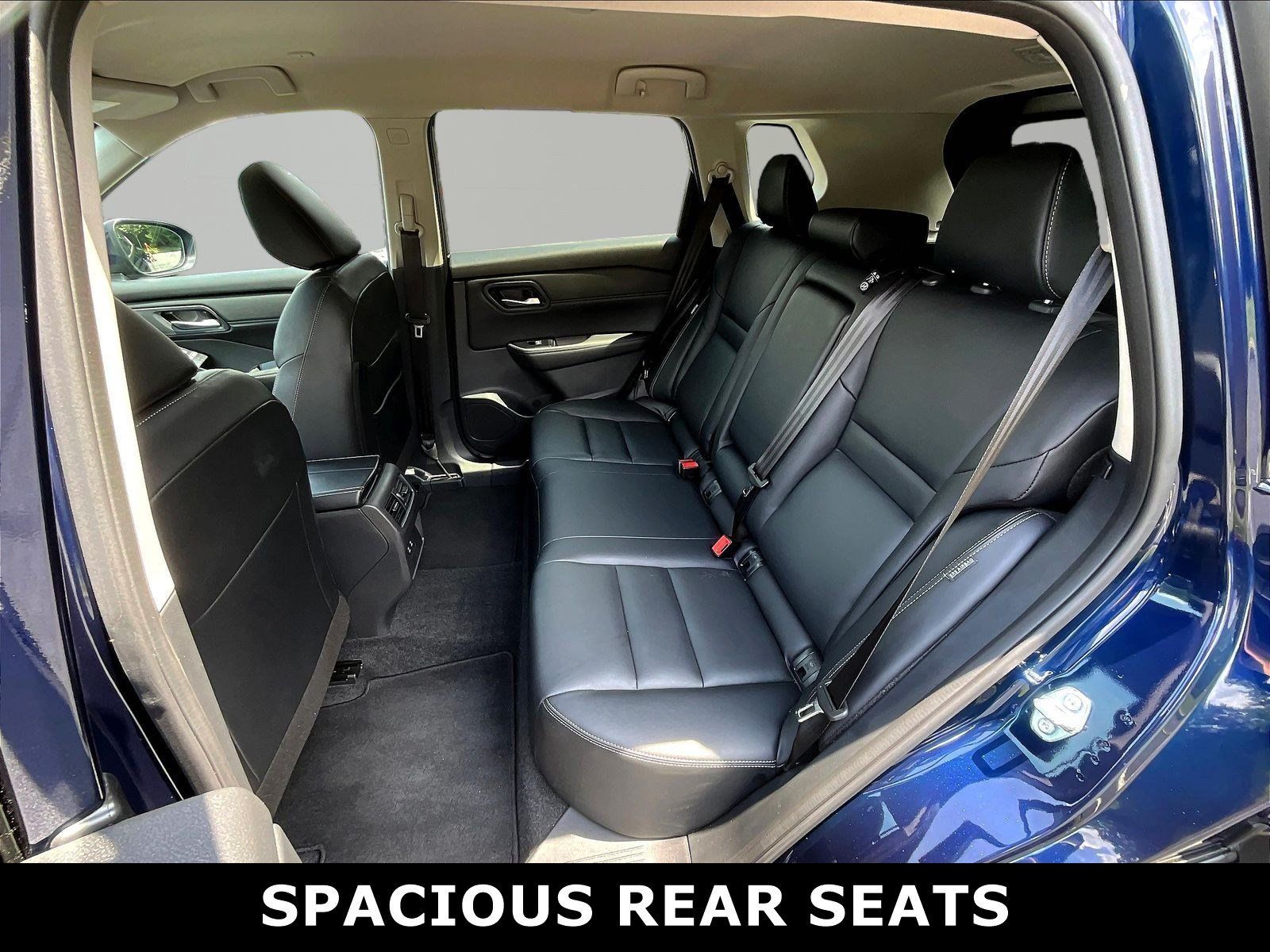 Used 2026 Nissan Rogue SL FWD image 3