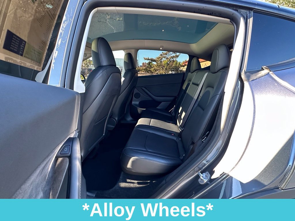 Used 2023 Tesla Model Y 2WD image 24