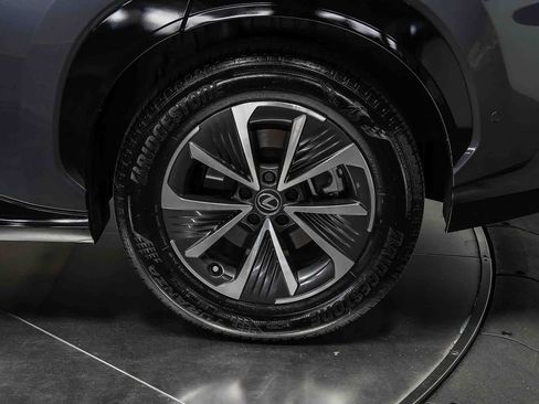 Used 2024 Lexus RZ 300e Premium FWD image 10