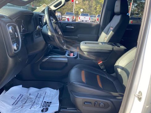 Used 2021 GMC Sierra 1500 AT4 w/ AT4 Premium Package image 5