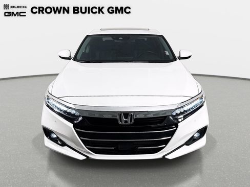 Used 2022 Honda Accord Touring image 2
