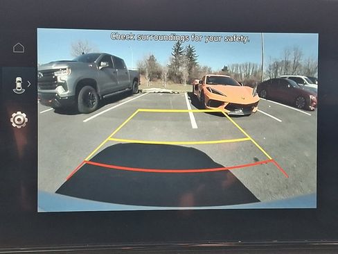 Used 2023 Hyundai Elantra Limited w/ Preferred Accessory Package image 20