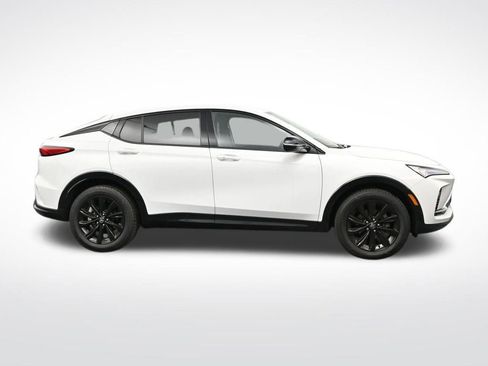 Used 2024 Buick Envista Sport Touring w/ Convenience I Package image 6