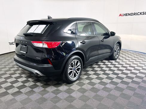 Used 2022 Ford Escape SEL image 3