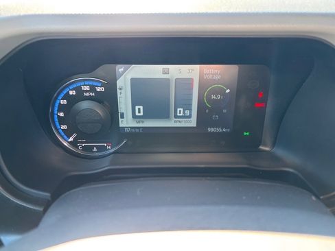 Used 2023 Ford Bronco Badlands image 7