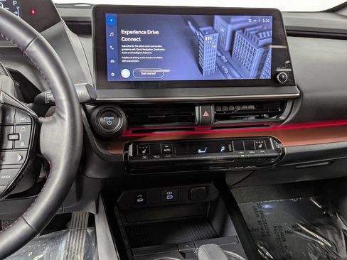 Used 2023 Toyota Prius Prime image 29