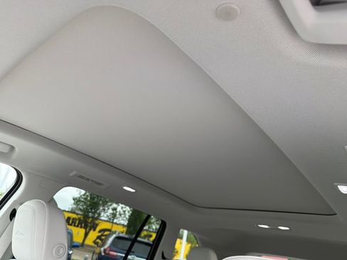 New 2026 Buick Enclave Avenir image 15