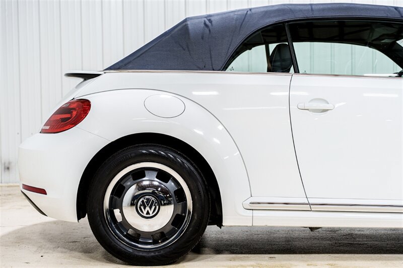 Used 2016 Volkswagen Beetle 1.8T Denim FWD image 17