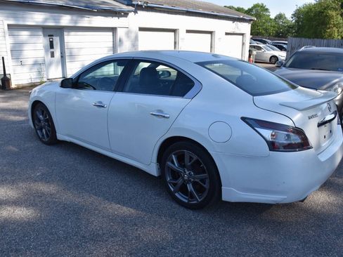 Used 2014 Nissan Maxima 3.5 SV w/ Sport Package FWD image 4
