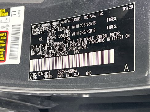 Used 2020 Toyota Highlander XLE image 32